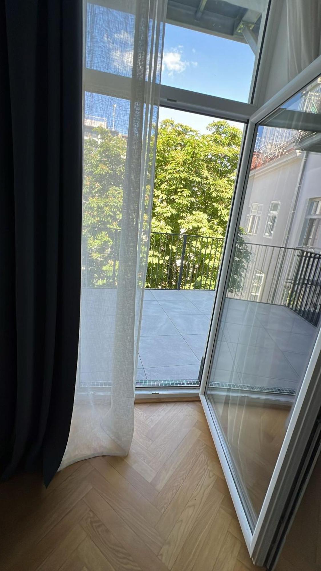 Large Garden-View Balcony Comfort Retreat 1020-Vienna Wien Eksteriør billede